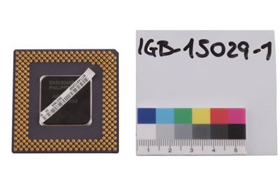 Foto Microprocessore Intel Pentium (P54), 75 MHz, 600 nm IGB-015029-1_20260323_004.JPG