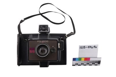 Foto Macchina fotografica istantanea Polaroid Type 100 EE55, Stati Uniti, 1976-1977 IGB-017414_20260323_004.JPG