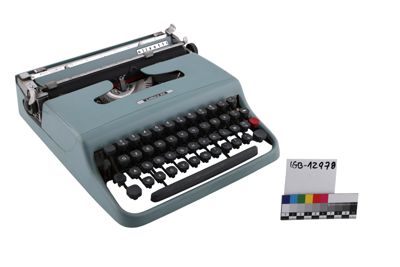 Foto Macchina per scrivere Olivetti Lettera 22 IGB-012978_20260323_002.JPG