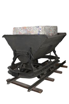 Carrello su rotaia per il trasporto della bauxite IGB-2605