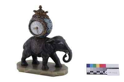 Foto Orologio da tavolo, figura di elefante in bronzo e base in marmo IGB-001432_20260519_002.JPG