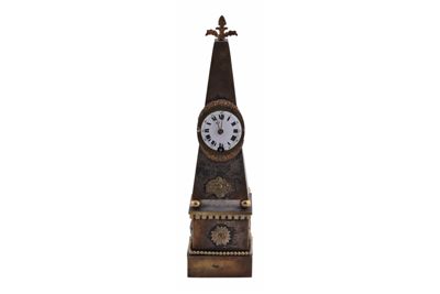 Foto Orologio a pendolo stile Luigi XVI, inserito in cassa di legno IGB-003221_20260519_005.JPG