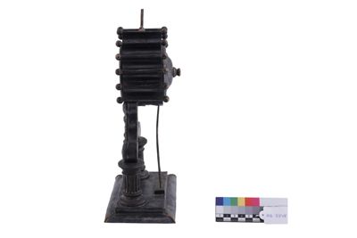 Foto Pendolina raffigurante una lira IGB-003348_20260519_006.JPG