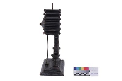 Foto Pendolina raffigurante una lira IGB-003348_20260519_010.JPG