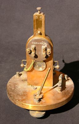 Foto galvanometro a riflessione con blocco dell'equipaggio 11200_01.jpg