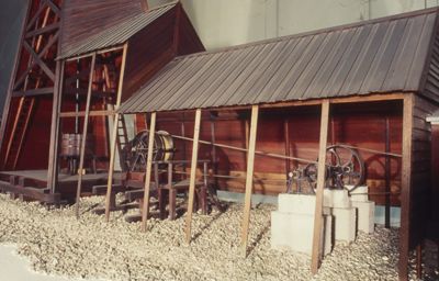 Foto Modello di Derrick americano 05099_02_dia.jpg