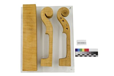 Foto Tableau dei passaggi di lavorazione del cavigliere di violino IGB-005560-4_20260606_002.jpg