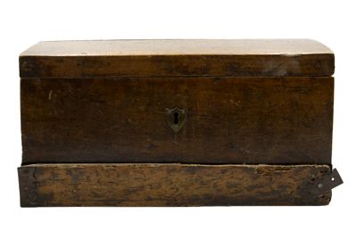 piccola cassa con attrezzi di liuteria IGB-5600