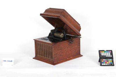 Foto Fonografo Edison Amberola 30 IGB-018668_20230614_002.jpg