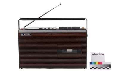 Foto Radioregistratore portatile Sanyo tipo Old America, anni 1970 IGB-016111_20260323_004.JPG