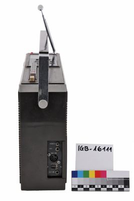 Foto Radioregistratore portatile Sanyo tipo Old America, anni 1970 IGB-016111_20260323_010.JPG